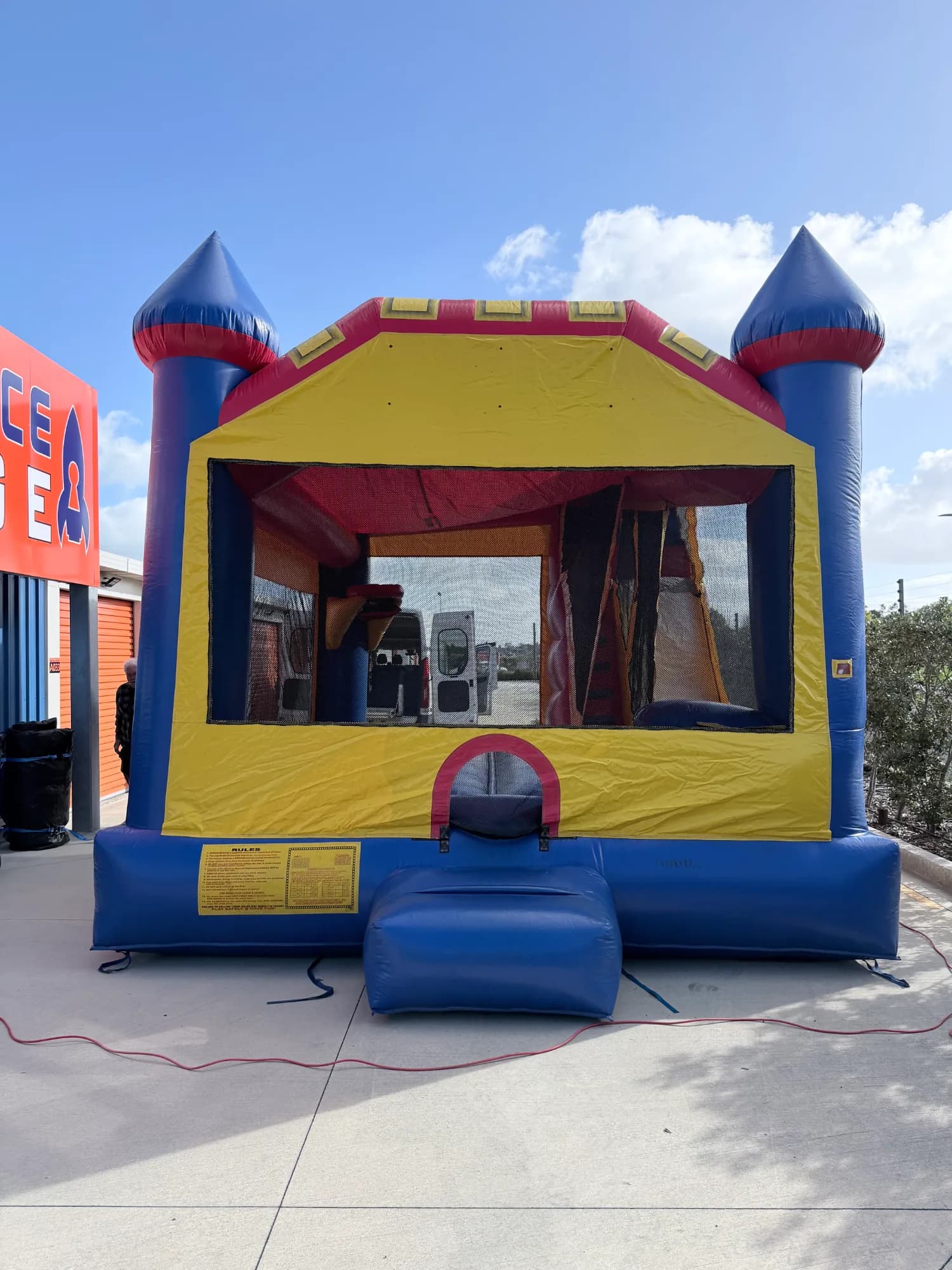 Rapid4 bouncy castle hire
